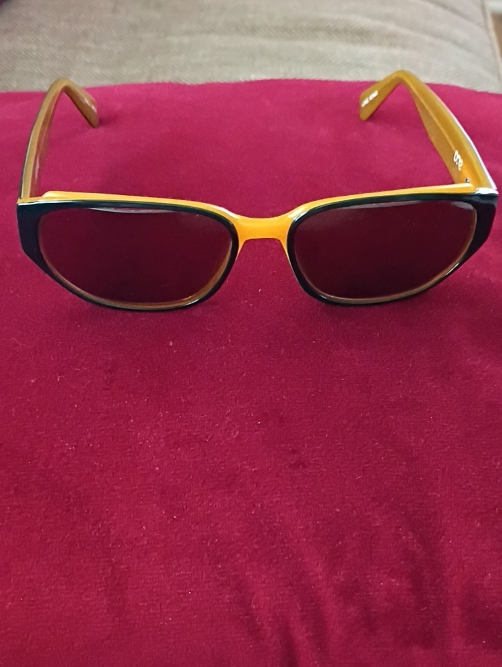David Dart DD2 Two-Tone Black and Mustard Retro Sunglasses